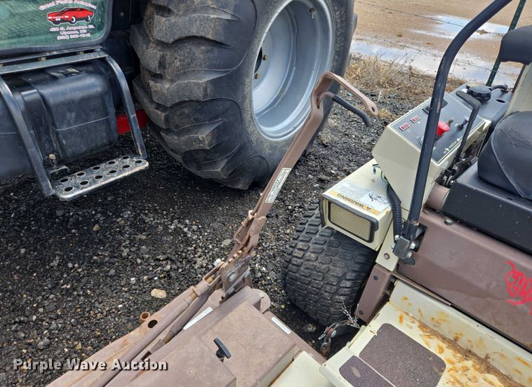 image for item DT4912 1997 Grasshopper 725k ZTR lawn mower