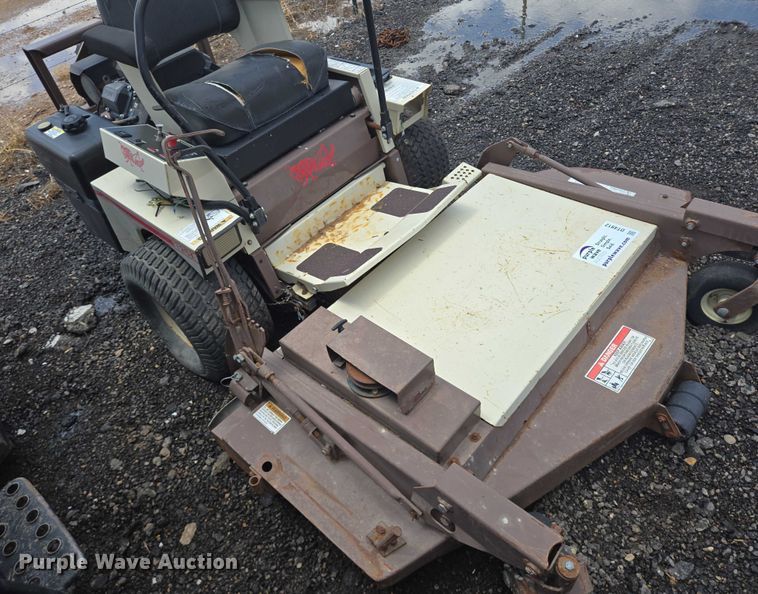 image for item DT4912 1997 Grasshopper 725k ZTR lawn mower