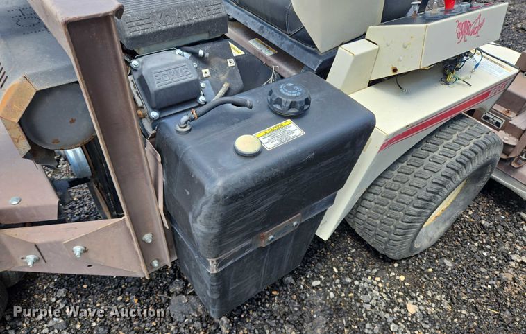 image for item DT4912 1997 Grasshopper 725k ZTR lawn mower