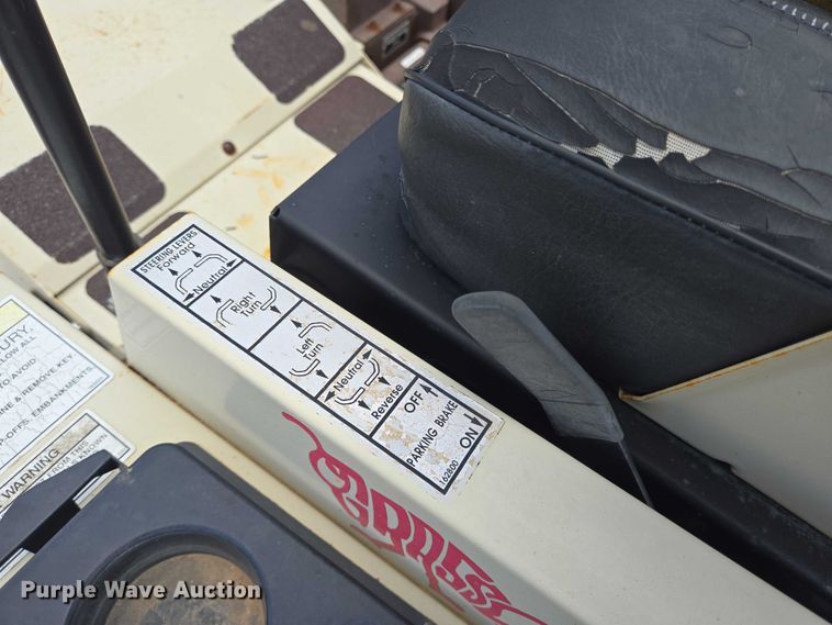 image for item DT4912 1997 Grasshopper 725k ZTR lawn mower