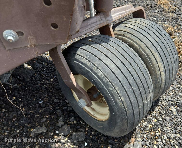 image for item DT4912 1997 Grasshopper 725k ZTR lawn mower