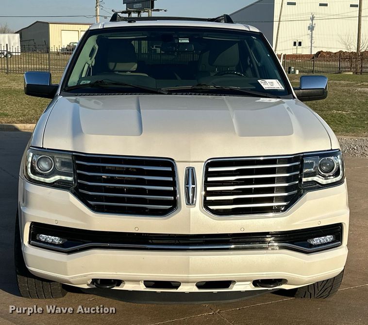 image for item DT6614 2017 Lincoln Navigator SUV