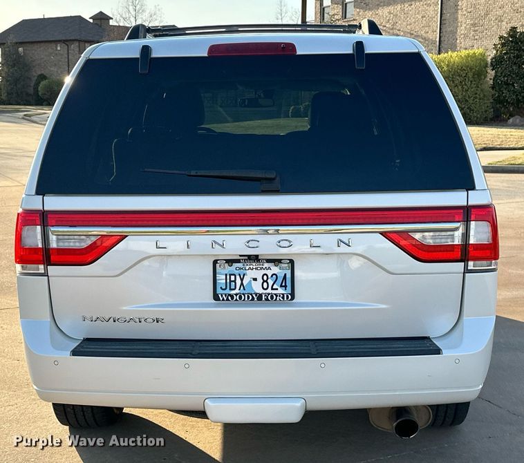 image for item DT6614 2017 Lincoln Navigator SUV