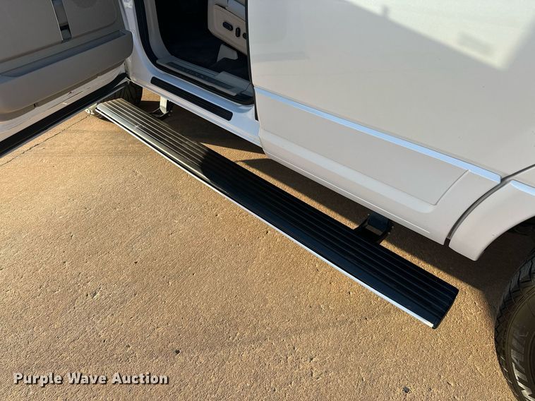 image for item DT6614 2017 Lincoln Navigator SUV