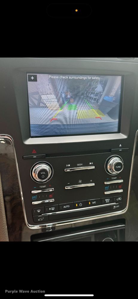 image for item DT6614 2017 Lincoln Navigator SUV