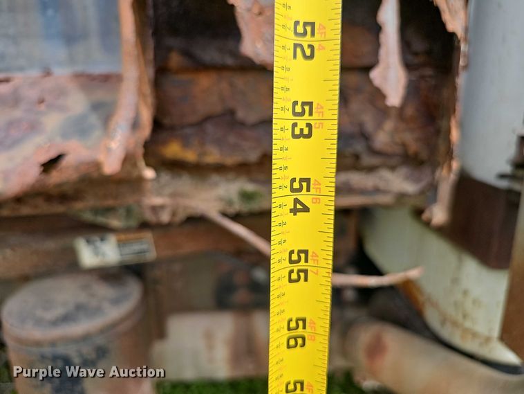 image for item DT6930 1997 International 4900 dump truck