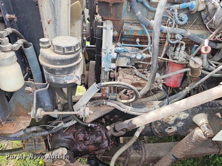 image for item DT6930 1997 International 4900 dump truck