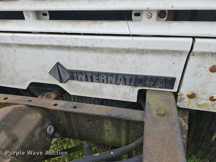 image for item DT6930 1997 International 4900 dump truck