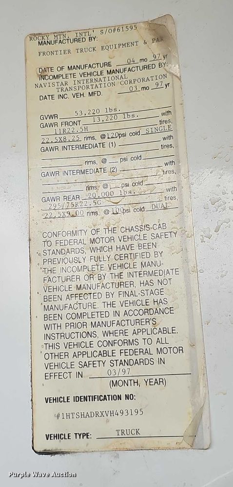 image for item DT6930 1997 International 4900 dump truck