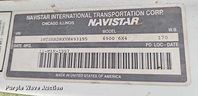 image for item DT6930 1997 International 4900 dump truck