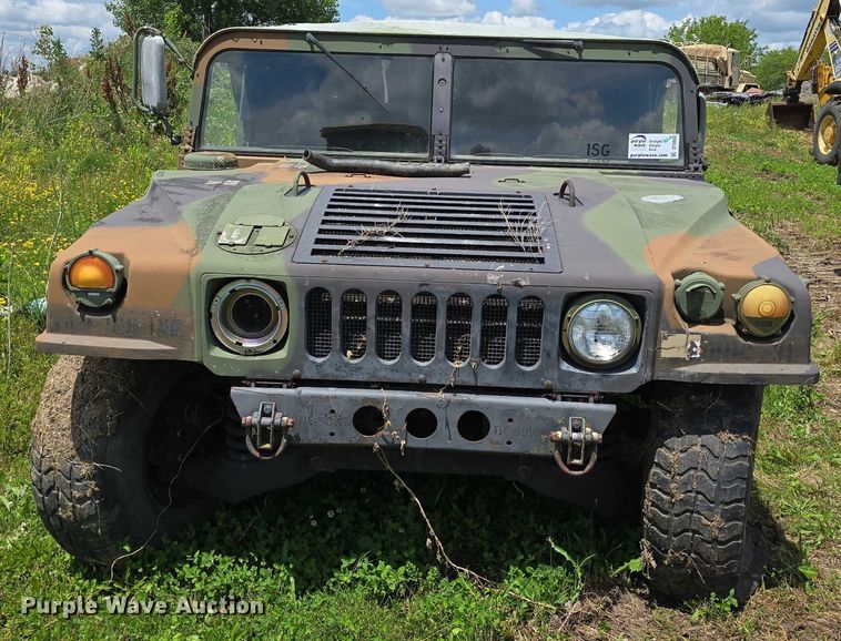 image for item DT6933 1989 AM General M998 SUV