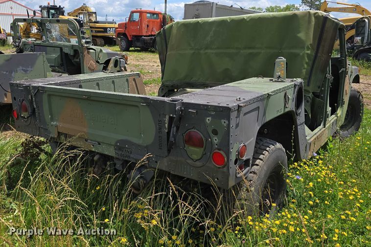 image for item DT6933 1989 AM General M998 SUV