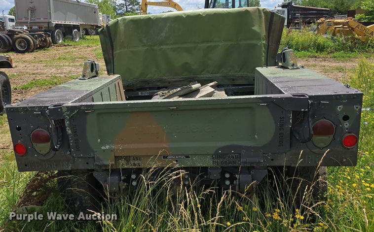 image for item DT6933 1989 AM General M998 SUV