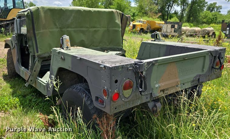 image for item DT6933 1989 AM General M998 SUV