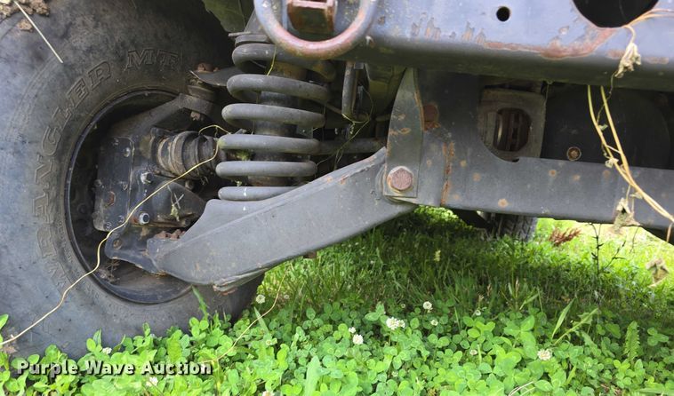 image for item DT6933 1989 AM General M998 SUV