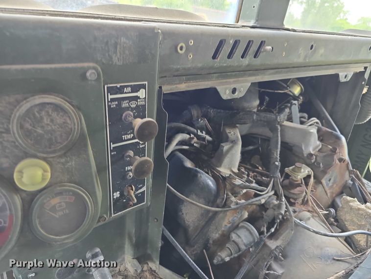 image for item DT6933 1989 AM General M998 SUV