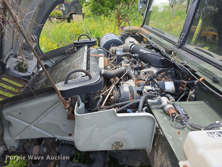 image for item DT6933 1989 AM General M998 SUV