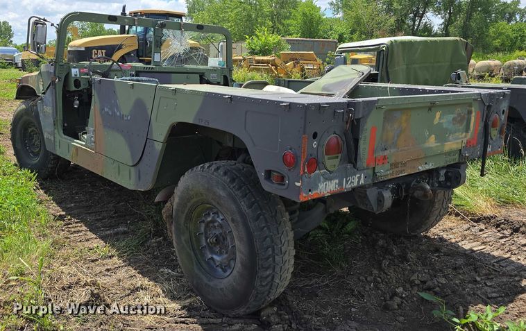 image for item DT6934 1989 AM General M998 SUV