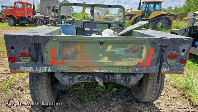 image for item DT6934 1989 AM General M998 SUV