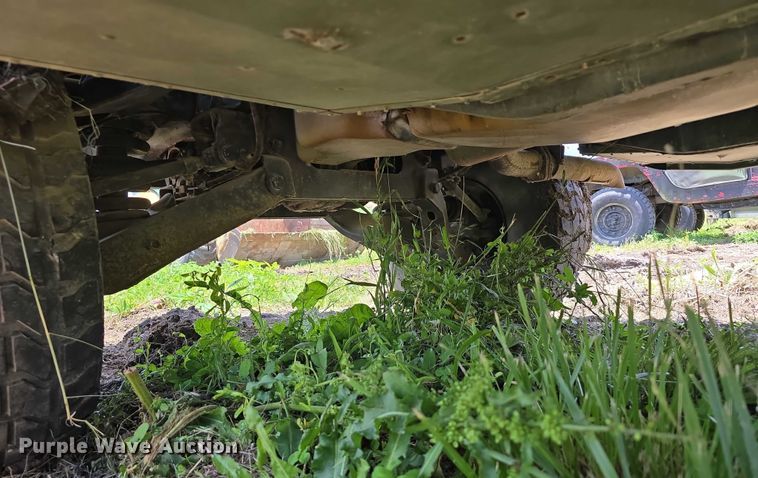 image for item DT6934 1989 AM General M998 SUV