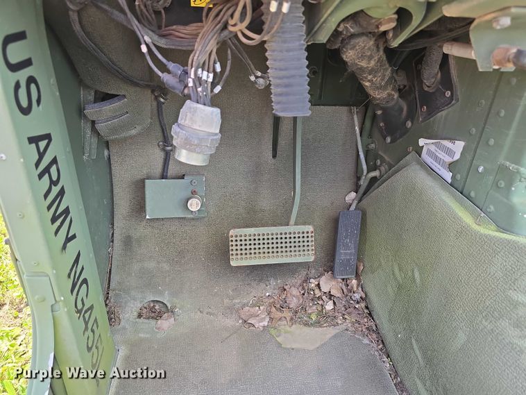 image for item DT6934 1989 AM General M998 SUV