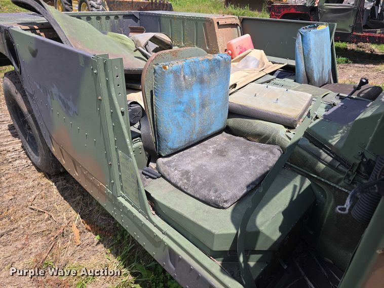 image for item DT6934 1989 AM General M998 SUV