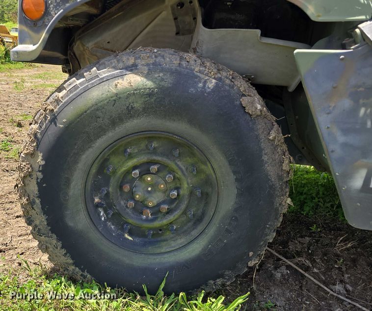 image for item DT6934 1989 AM General M998 SUV