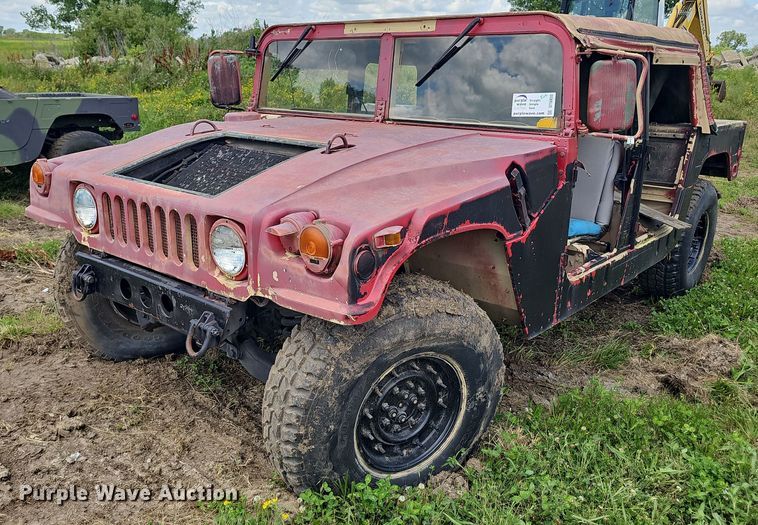 image for item DT6935 1990 AM General M998 SUV