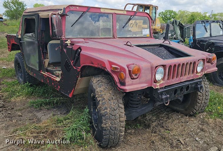 image for item DT6935 1990 AM General M998 SUV