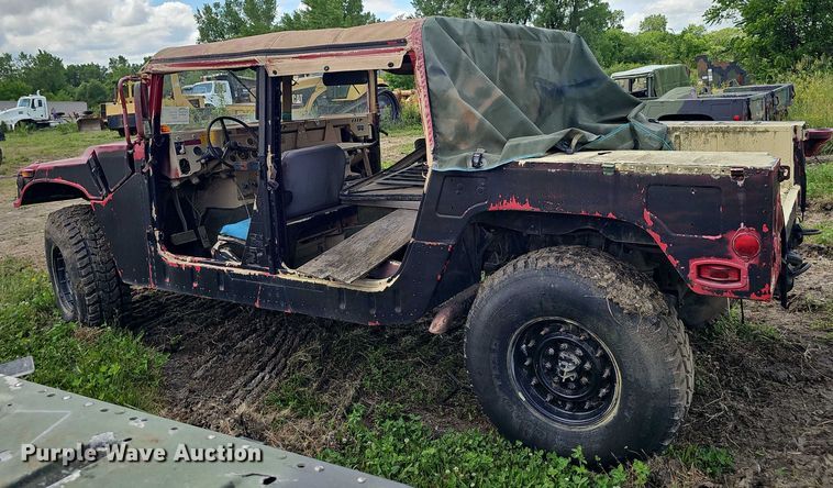 image for item DT6935 1990 AM General M998 SUV