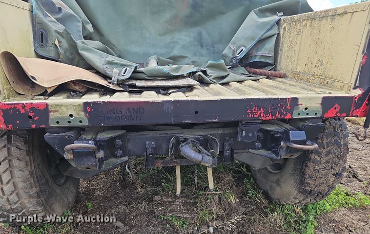 image for item DT6935 1990 AM General M998 SUV