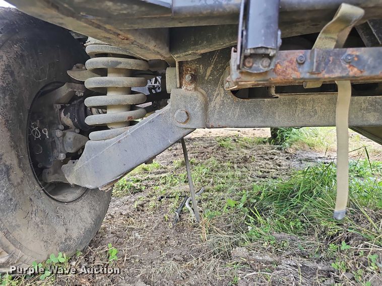 image for item DT6935 1990 AM General M998 SUV