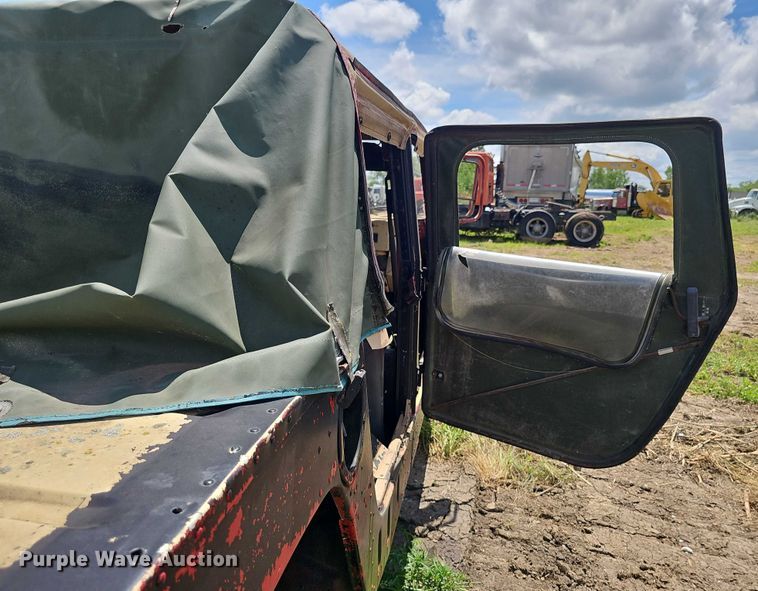 image for item DT6935 1990 AM General M998 SUV