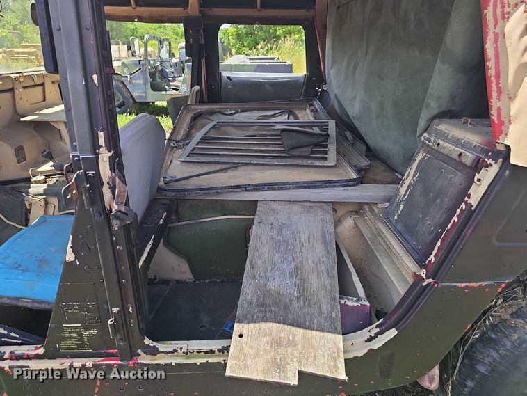 image for item DT6935 1990 AM General M998 SUV