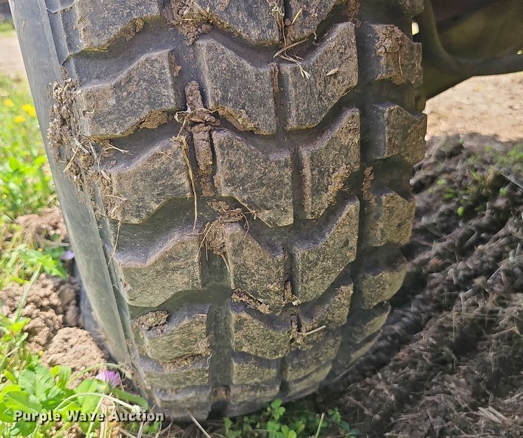 image for item DT6935 1990 AM General M998 SUV