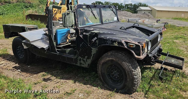 image for item DT6936 1991 AM General M1038 SUV