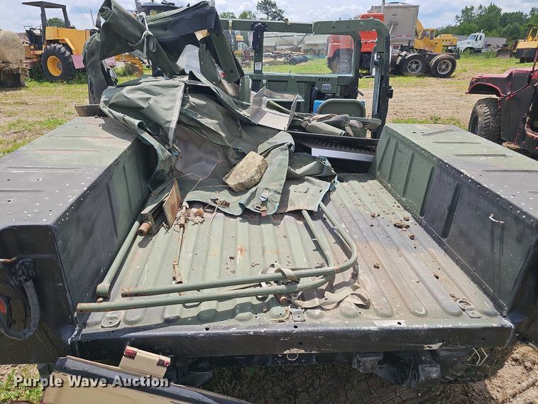 image for item DT6936 1991 AM General M1038 SUV