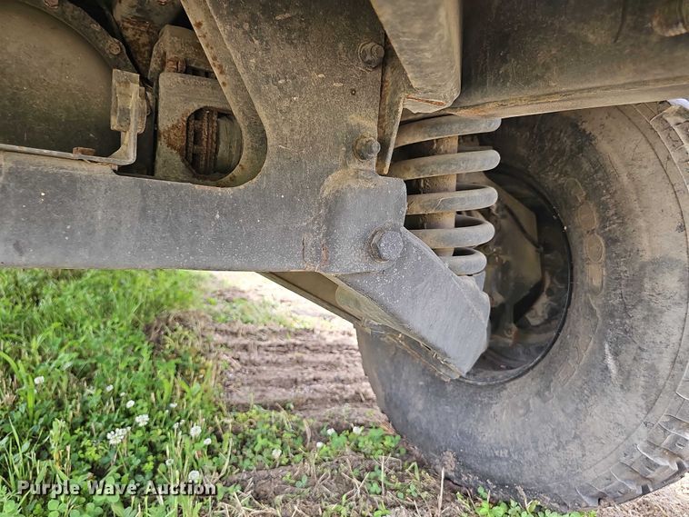 image for item DT6936 1991 AM General M1038 SUV