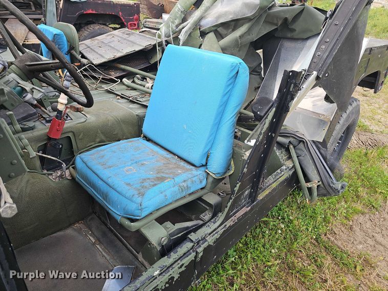 image for item DT6936 1991 AM General M1038 SUV