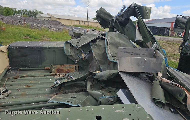 image for item DT6936 1991 AM General M1038 SUV