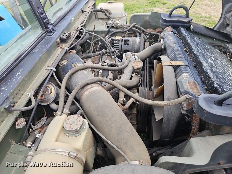 image for item DT6936 1991 AM General M1038 SUV