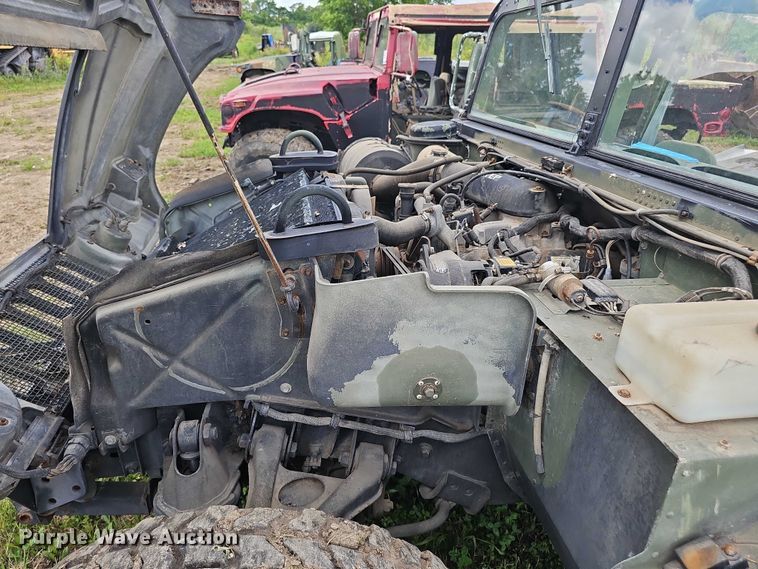 image for item DT6936 1991 AM General M1038 SUV