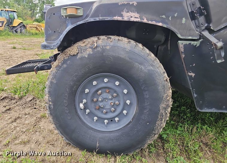 image for item DT6936 1991 AM General M1038 SUV