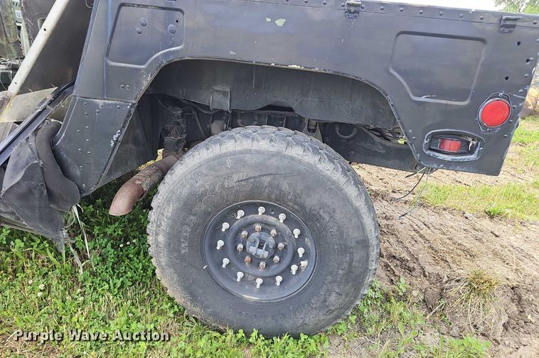 image for item DT6936 1991 AM General M1038 SUV