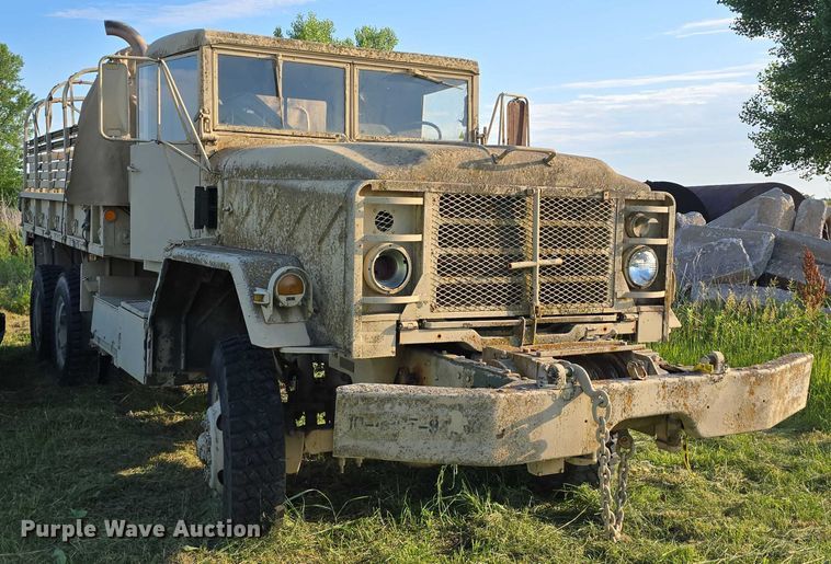 image for item DT6937 2002 AM General M925AI flatbed truck