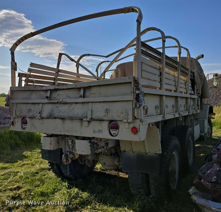 image for item DT6937 2002 AM General M925AI flatbed truck