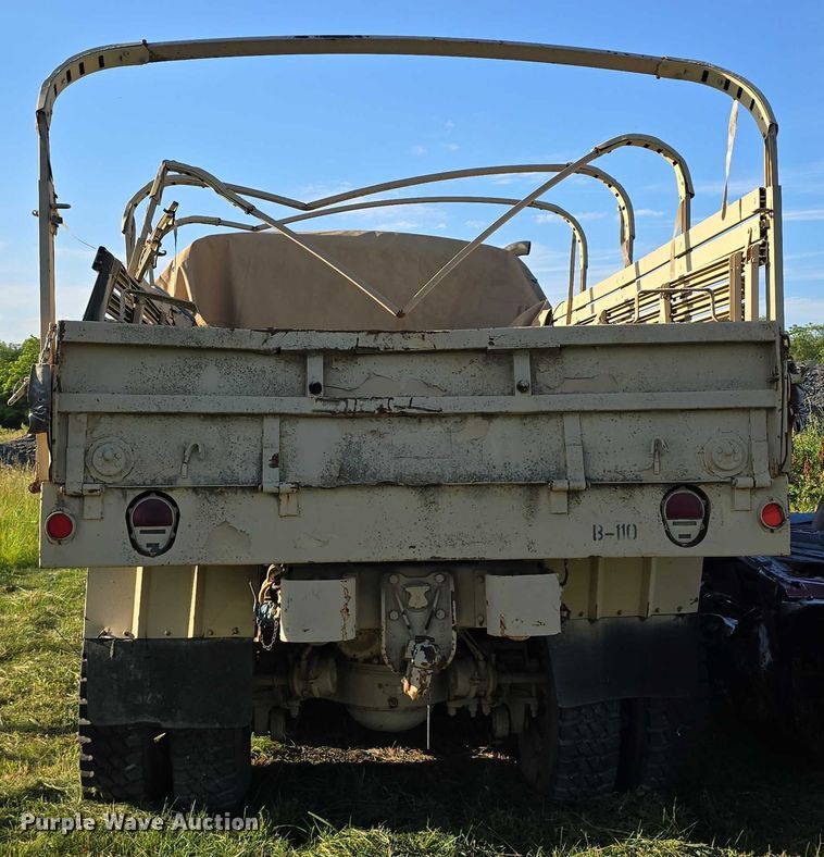 image for item DT6937 2002 AM General M925AI flatbed truck