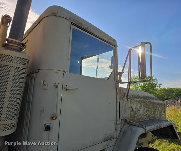 image for item DT6937 2002 AM General M925AI flatbed truck