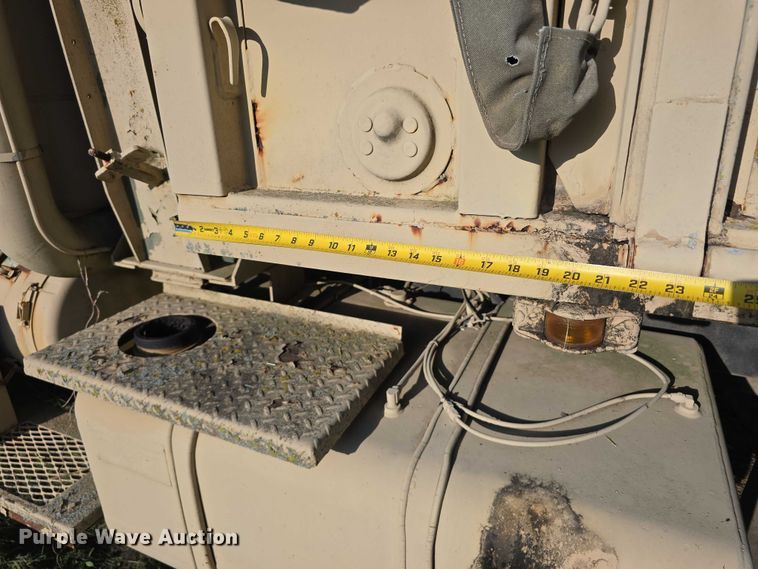 image for item DT6937 2002 AM General M925AI flatbed truck