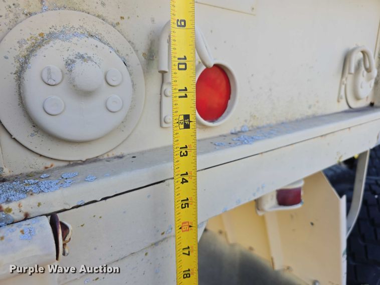 image for item DT6937 2002 AM General M925AI flatbed truck